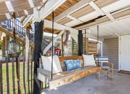 The Driftwood Den - Image 5