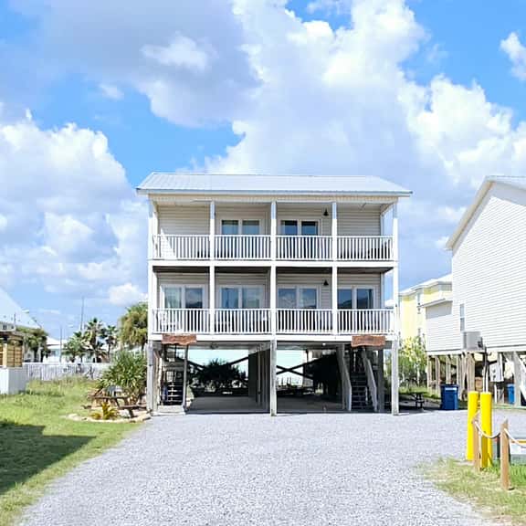 Pirates Hideaway - Image 1