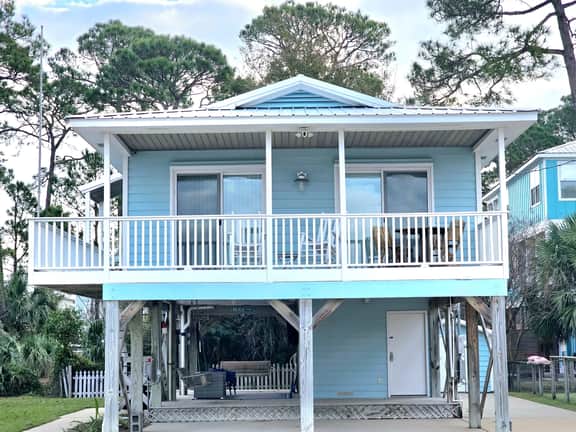 Bear Point Bayview Cottage - Image 2